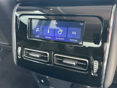 Used 2025 Lincoln Aviator Reserve AWD/4WD image 12
