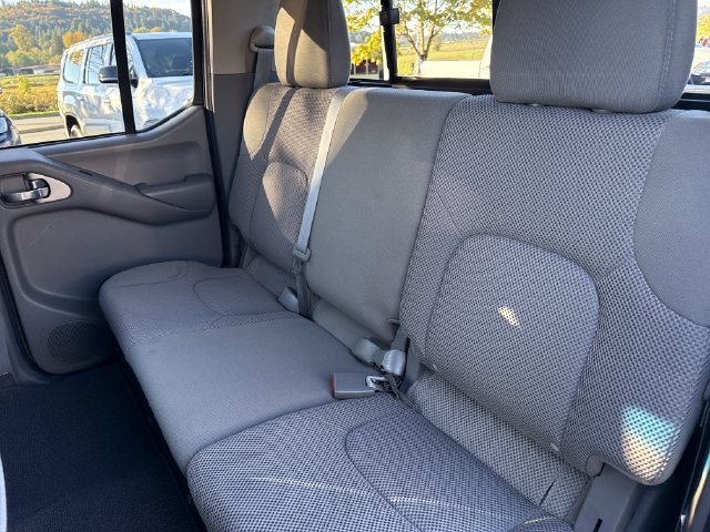 Used 2019 Nissan Frontier SV AWD/4WD image 18