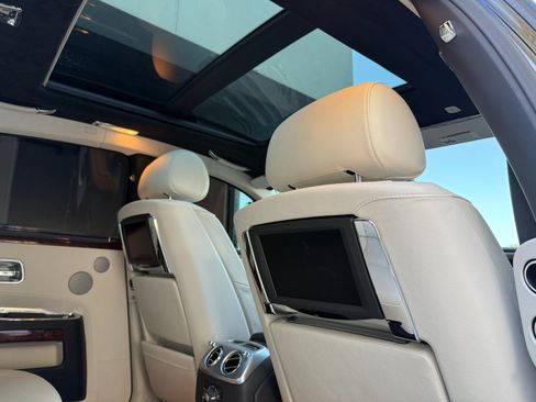 Used 2013 Rolls-Royce Ghost RWD image 31