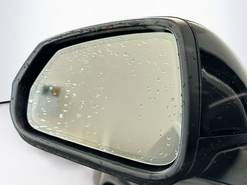 Used 2025 BMW X1 xDrive28i image 16