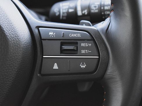 Used 2025 Honda CR-V Sport image 9