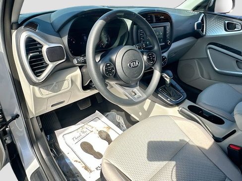 Certified 2021 Kia Soul LX FWD image 9