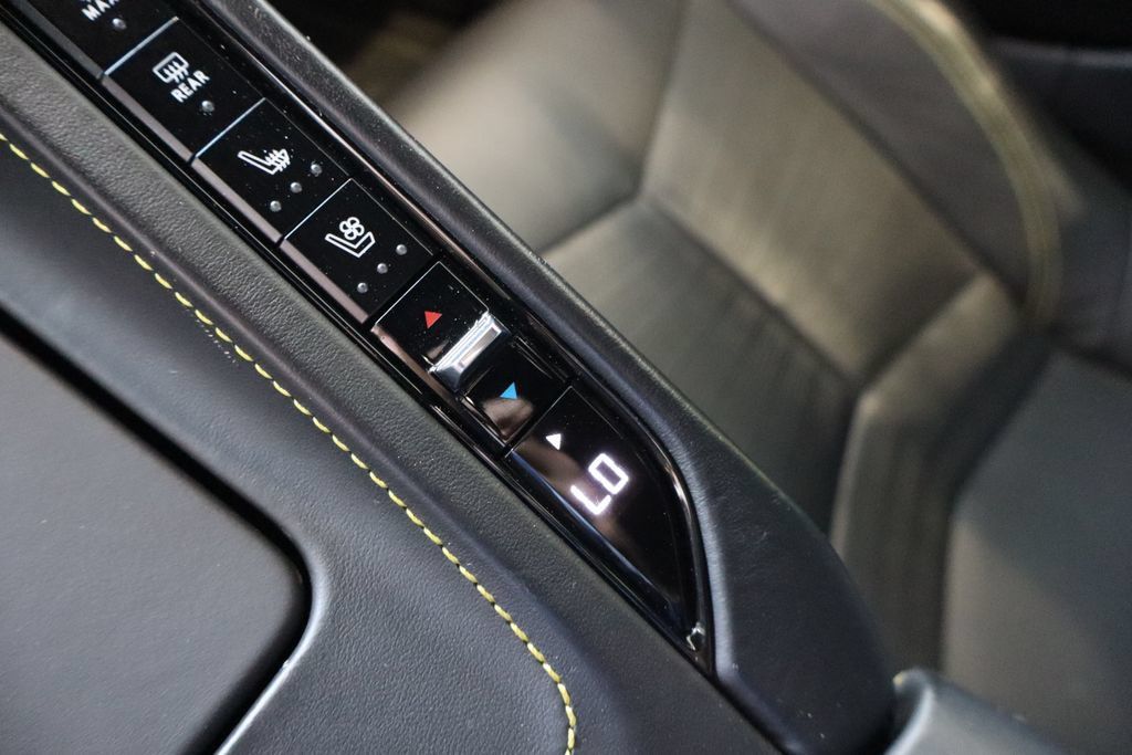 Used 2023 Chevrolet Corvette Z06 RWD image 17