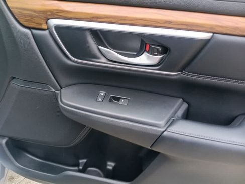 Used 2019 Honda CR-V Touring image 25