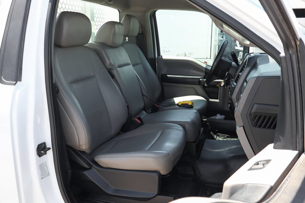 Used 2020 Ford F550 Luxury RWD image 39