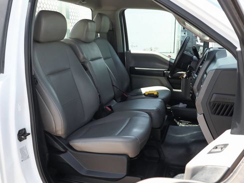 Used 2020 Ford F550 2WD Regular Cab Super Duty image 39