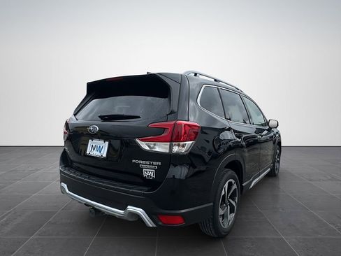 Used 2024 Subaru Forester Touring w/ Pop Package 2 image 6