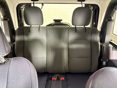 Used 2019 Jeep Wrangler Sport image 18