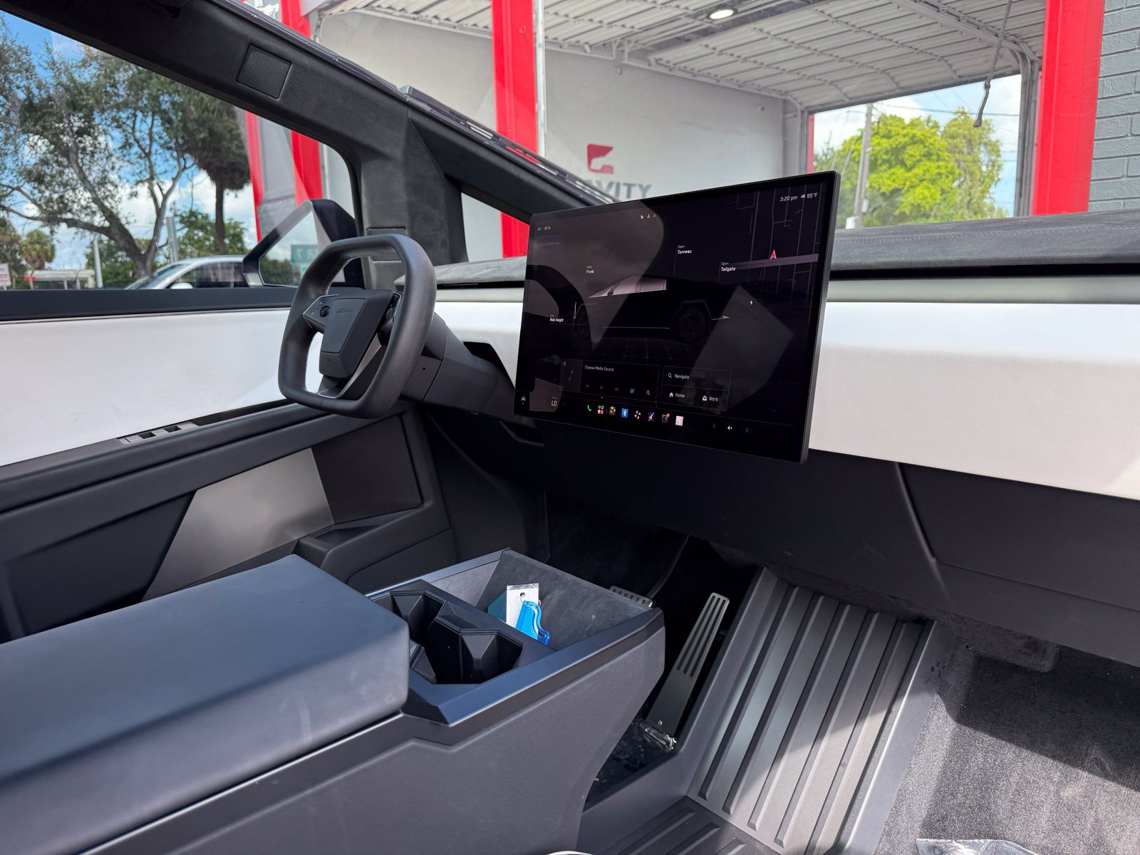 Used 2024 Tesla Cybertruck Cyberbeast AWD/4WD image 20