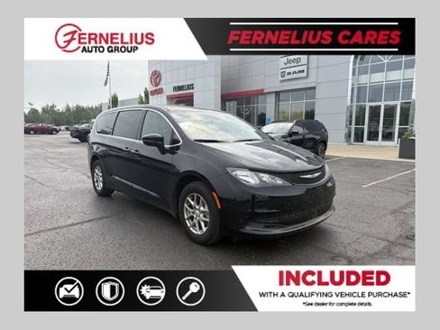 Used 2026 Chrysler Voyager LX FWD image 1