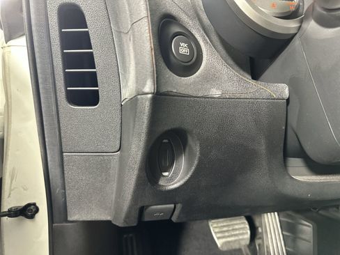 Used 2009 Nissan 370Z Touring image 22