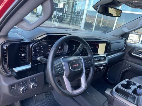 Used 2025 GMC Sierra 1500 SLT image 8