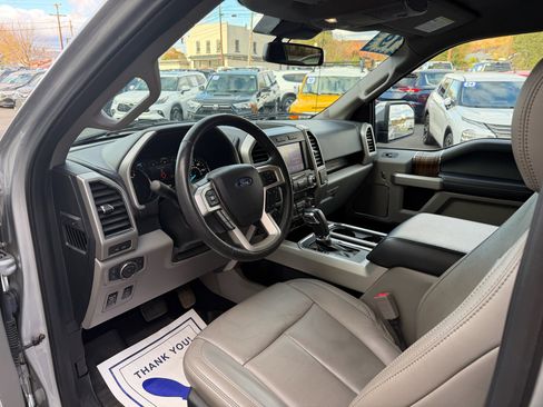 Used 2019 Ford F150 Lariat w/ Equipment Group 502A Luxury image 11