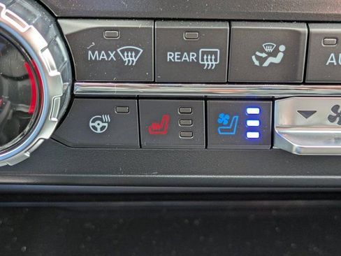 New 2026 Ford F250 Lariat w/ Black Appearance Package image 30