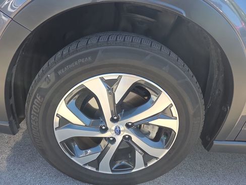 Used 2022 Subaru Outback Limited AWD/4WD image 9