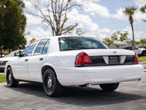 Used 2008 Ford Crown Victoria Police Interceptor RWD image 9