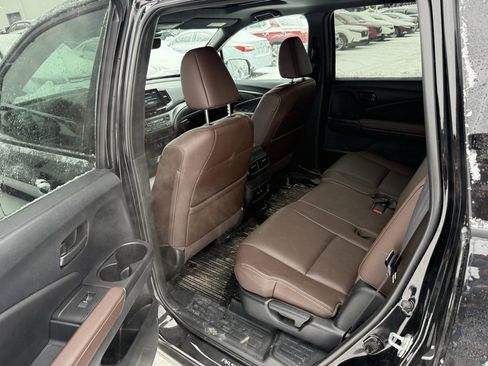 Used 2024 Honda Passport EX-L image 6