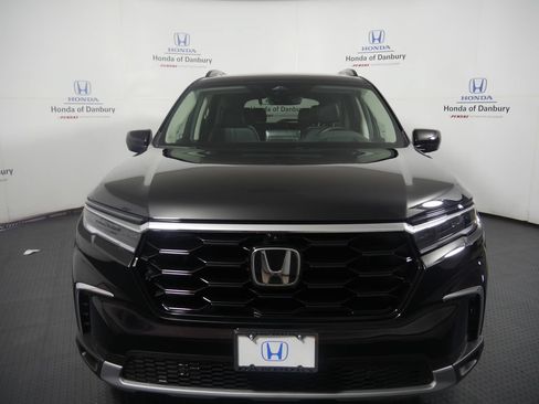 Used 2024 Honda Pilot Elite image 2