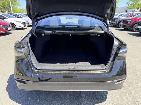 New 2026 Nissan Sentra SV w/ SV Convenience Package image 12