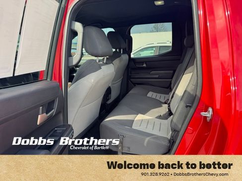 Used 2024 Toyota Tacoma TRD Sport AWD/4WD image 31
