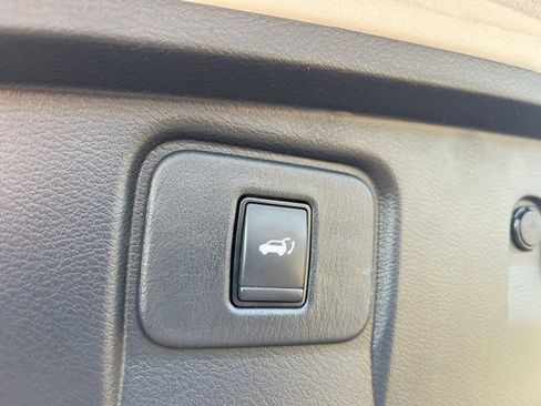 Used 2019 Nissan Murano SL w/ SL Technology Package image 18