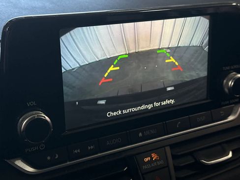 Used 2024 Nissan Altima 2.5 S FWD image 19