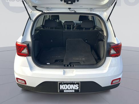 Used 2023 Hyundai Venue SEL w/ Cargo Package image 23