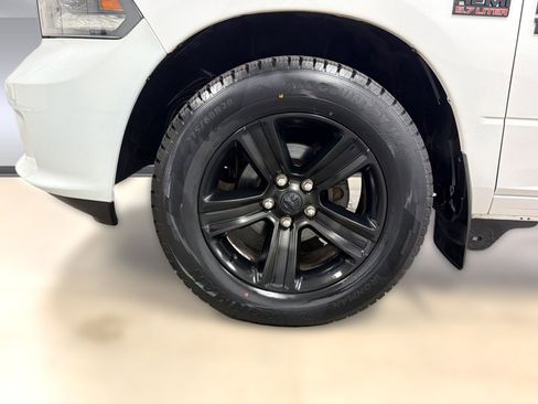 Used 2018 RAM 1500 Sport w/ Quick Order Package 26Q Night AWD/4WD image 10