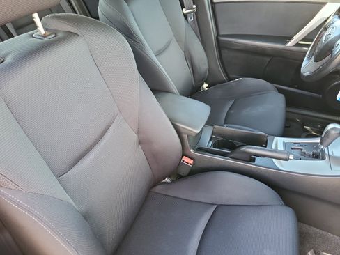 Used 2010 MAZDA MAZDA3 s Sport image 19