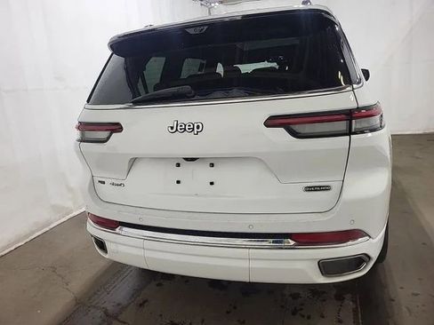 Used 2022 Jeep Grand Cherokee L Overland w/ Luxury Tech Group IV image 2