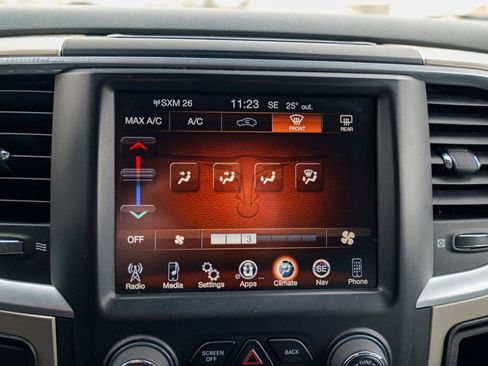 Used 2015 RAM 2500 SLT image 48