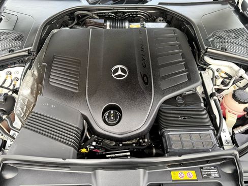 Used 2022 Mercedes-Benz S 500 4MATIC image 31