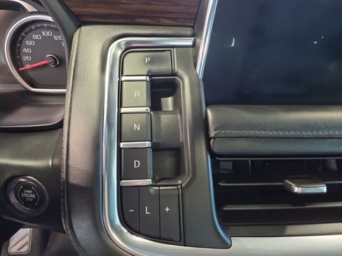 Used 2021 Chevrolet Suburban High Country AWD/4WD image 25