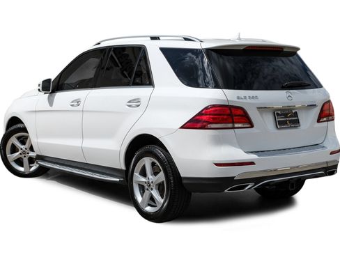 Used 2018 Mercedes-Benz GLE 350 w/ Premium 1 Package image 10