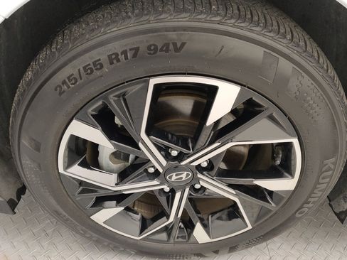 Used 2025 Hyundai Sonata SEL FWD image 31