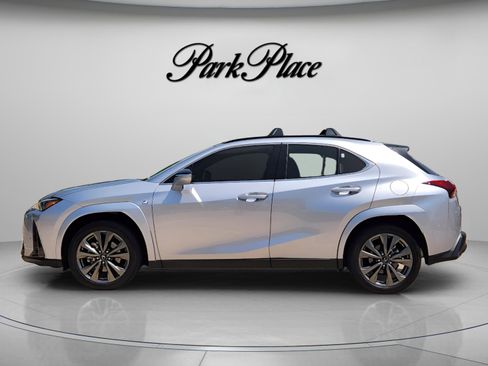 Used 2023 Lexus UX 250h F Sport FWD image 2