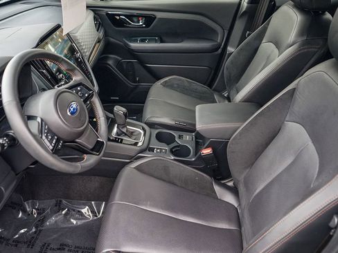 Used 2025 Subaru Forester Touring AWD/4WD image 21