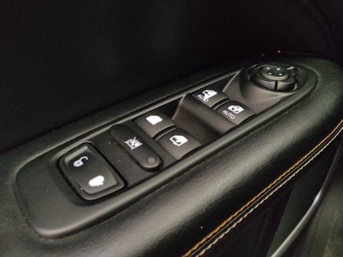 Used 2020 Jeep Compass Latitude FWD image 27