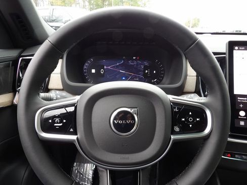 New 2026 Volvo XC90 B6 Plus w/ Protection Package Premier AWD/4WD image 18