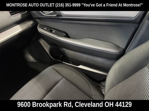 Used 2019 Subaru Outback 2.5i Premium AWD/4WD image 41