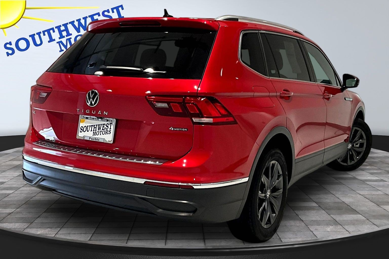Used 2022 Volkswagen Tiguan SE AWD/4WD image 7