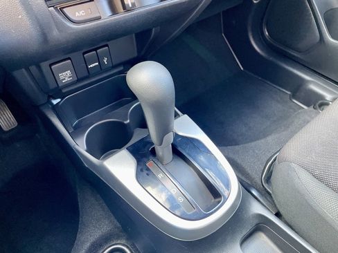 Used 2016 Honda Fit EX image 34