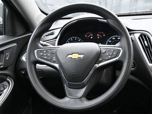 Used 2024 Chevrolet Malibu LT image 15