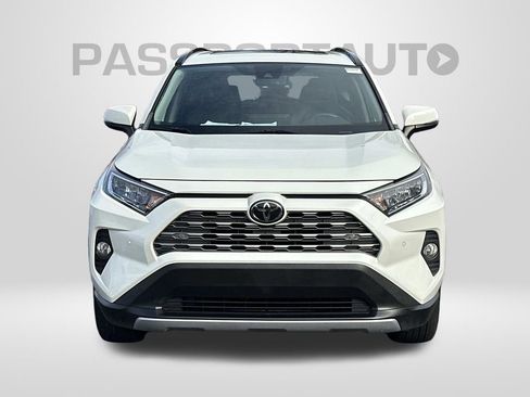 Used 2019 Toyota RAV4 Limited image 7