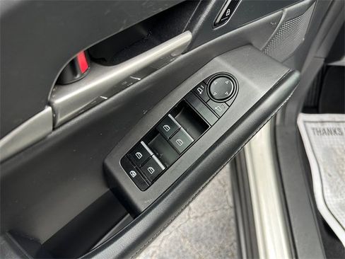 Used 2023 MAZDA CX-30 AWD 2.5 S w/ Select Package image 19