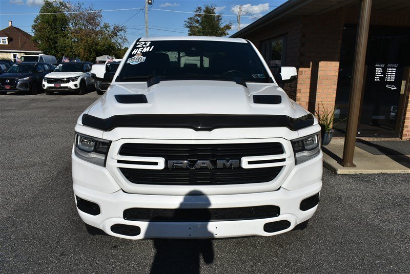 Used 2023 RAM 1500 Laramie AWD/4WD image 9