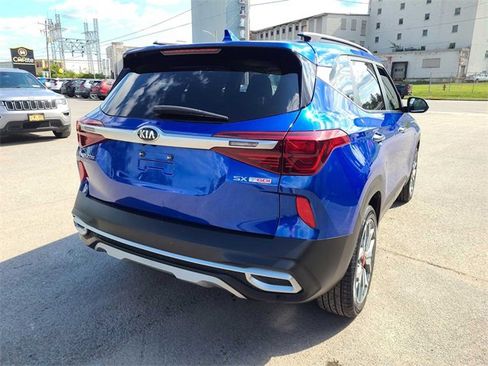 Used 2021 Kia Seltos SX w/ SX Sunroof Package image 6