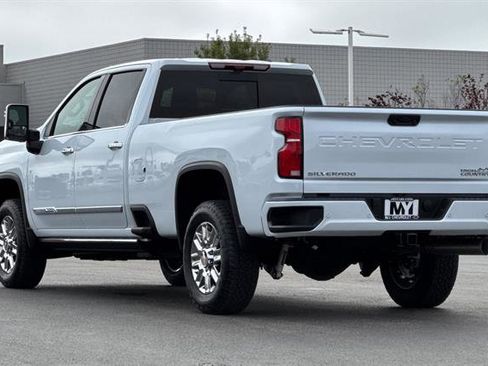 New 2026 Chevrolet Silverado 3500 High Country image 6