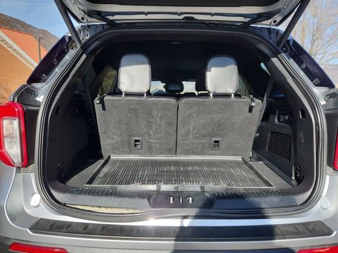 Used 2022 Ford Explorer ST w/ Equipment Group 401A image 13