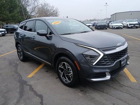 Certified 2025 Kia Sportage LX image 1